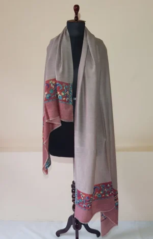 Semi Pashmina Kani Shawl – Handwoven Elegance & Comfort