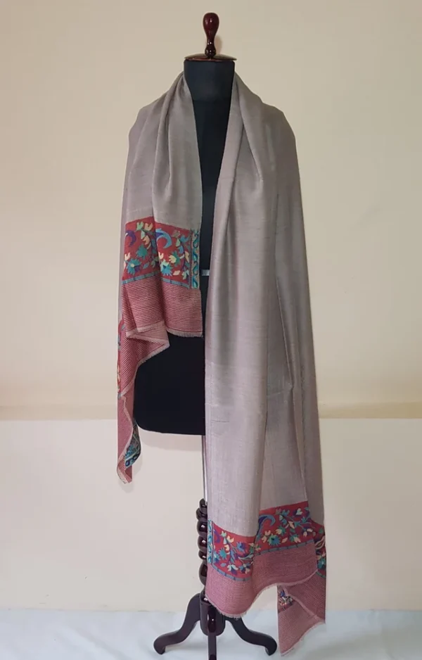 Semi Pashmina Kani Shawl – Handwoven Elegance & Comfort