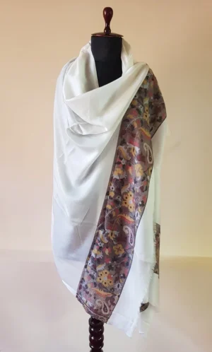 Semi Pashmina Kani Shawl – Handwoven Elegance & Comfort