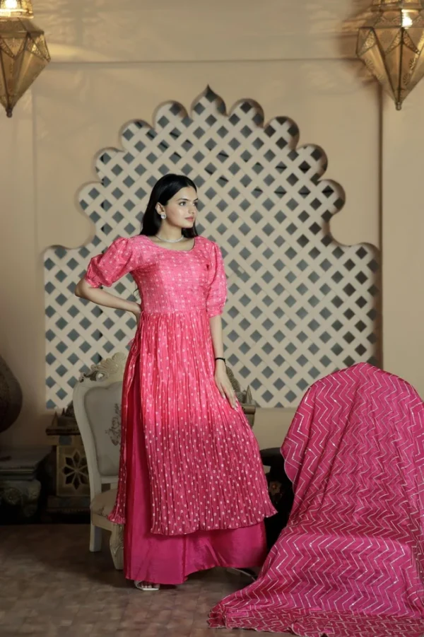 Elegant Chikankari Lucknowi Kurti: A Timeless Piece of Indian Heritage - Image 4